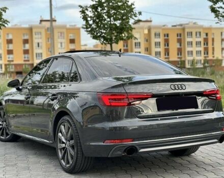 Серый Ауди А4, объемом двигателя 2 л и пробегом 110 тыс. км за 15000 $, фото 3 на Automoto.ua