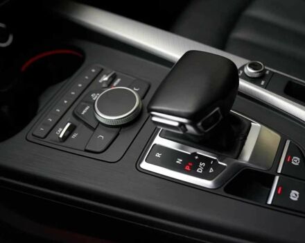 Серый Ауди А4, объемом двигателя 2 л и пробегом 85 тыс. км за 16500 $, фото 9 на Automoto.ua