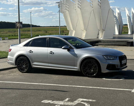 Серый Ауди А4, объемом двигателя 1.98 л и пробегом 148 тыс. км за 22000 $, фото 3 на Automoto.ua