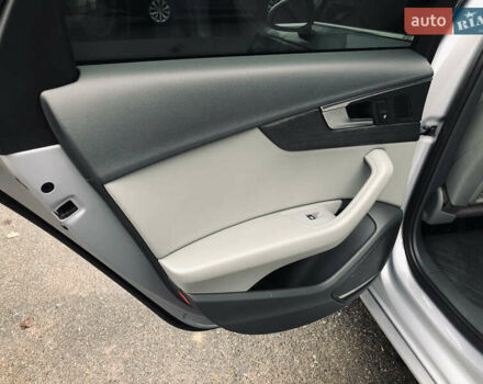 Сірий Ауді А4, об'ємом двигуна 2 л та пробігом 155 тис. км за 16890 $, фото 39 на Automoto.ua