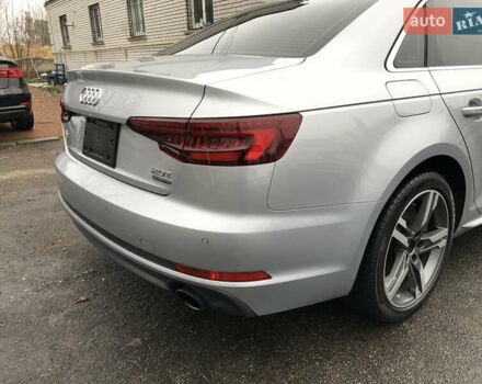 Сірий Ауді А4, об'ємом двигуна 2 л та пробігом 155 тис. км за 16890 $, фото 4 на Automoto.ua