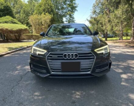 Серый Ауди А4, объемом двигателя 2 л и пробегом 32 тыс. км за 13400 $, фото 1 на Automoto.ua