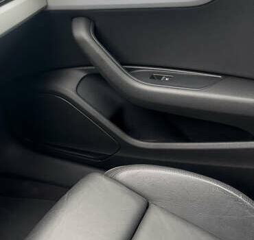 Серый Ауди А4, объемом двигателя 1.4 л и пробегом 178 тыс. км за 21000 $, фото 14 на Automoto.ua