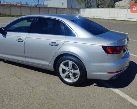 Сірий Ауді А4, об'ємом двигуна 2 л та пробігом 91 тис. км за 18200 $, фото 10 на Automoto.ua