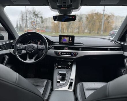 Серый Ауди А4, объемом двигателя 2 л и пробегом 71 тыс. км за 19000 $, фото 7 на Automoto.ua