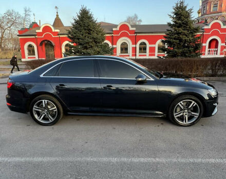 Серый Ауди А4, объемом двигателя 2 л и пробегом 92 тыс. км за 23000 $, фото 3 на Automoto.ua