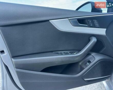 Сірий Ауді А4, об'ємом двигуна 2 л та пробігом 167 тис. км за 17990 $, фото 14 на Automoto.ua