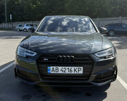 Ауди А4 2018 в Виннице на Automoto.ua Серый Ауди А4, объемом двигателя 1.98 л и пробегом 77 тыс. км за 21900 $, фото 2 на Automoto.ua