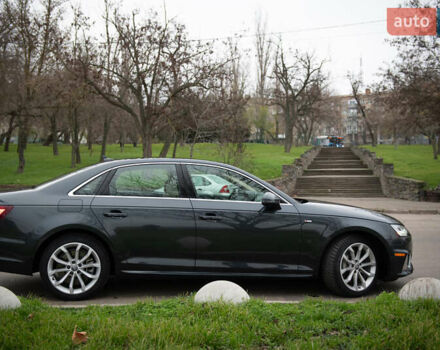 Сірий Ауді А4, об'ємом двигуна 1.98 л та пробігом 61 тис. км за 24999 $, фото 3 на Automoto.ua