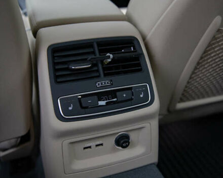 Сірий Ауді А4, об'ємом двигуна 1.98 л та пробігом 61 тис. км за 24999 $, фото 11 на Automoto.ua