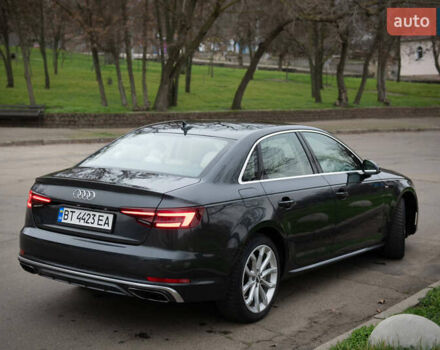 Сірий Ауді А4, об'ємом двигуна 1.98 л та пробігом 61 тис. км за 24999 $, фото 6 на Automoto.ua