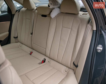 Сірий Ауді А4, об'ємом двигуна 1.98 л та пробігом 61 тис. км за 24999 $, фото 16 на Automoto.ua