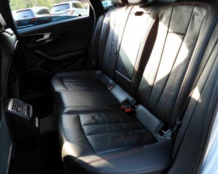 Серый Ауди А4, объемом двигателя 2 л и пробегом 37 тыс. км за 10000 $, фото 20 на Automoto.ua