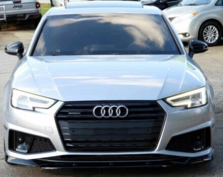 Серый Ауди А4, объемом двигателя 2 л и пробегом 37 тыс. км за 10000 $, фото 1 на Automoto.ua