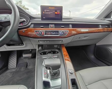 Сірий Ауді А4, об'ємом двигуна 2 л та пробігом 39 тис. км за 14800 $, фото 11 на Automoto.ua