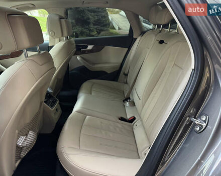 Ауді А4 2020 у Києві на Automoto.ua Сірий Ауді А4, об'ємом двигуна 1.98 л та пробігом 72 тис. км за 31499 $, фото 27 на Automoto.ua