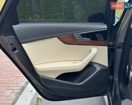 Ауді А4 2020 у Києві на Automoto.ua Сірий Ауді А4, об'ємом двигуна 1.98 л та пробігом 72 тис. км за 31499 $, фото 25 на Automoto.ua