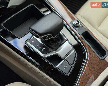 Ауді А4 2020 у Києві на Automoto.ua Сірий Ауді А4, об'ємом двигуна 1.98 л та пробігом 72 тис. км за 31499 $, фото 23 на Automoto.ua