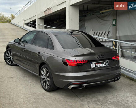 Ауді А4 2020 у Києві на Automoto.ua Сірий Ауді А4, об'ємом двигуна 1.98 л та пробігом 72 тис. км за 31499 $, фото 3 на Automoto.ua