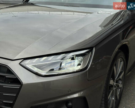 Ауді А4 2020 у Києві на Automoto.ua Сірий Ауді А4, об'ємом двигуна 1.98 л та пробігом 72 тис. км за 31499 $, фото 5 на Automoto.ua