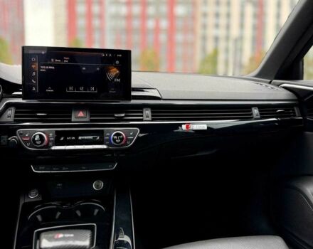 Сірий Ауді А4, об'ємом двигуна 2 л та пробігом 23 тис. км за 35900 $, фото 12 на Automoto.ua