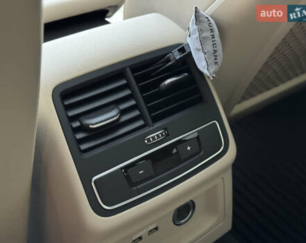 Ауді А4 2020 у Києві на Automoto.ua Сірий Ауді А4, об'ємом двигуна 1.98 л та пробігом 72 тис. км за 31499 $, фото 29 на Automoto.ua