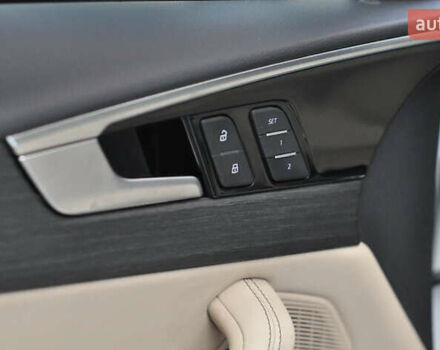 Серый Ауди А4, объемом двигателя 1.98 л и пробегом 47 тыс. км за 35000 $, фото 14 на Automoto.ua