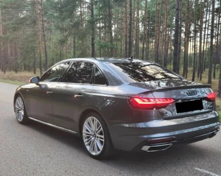 Сірий Ауді А4, об'ємом двигуна 2 л та пробігом 56 тис. км за 18500 $, фото 4 на Automoto.ua