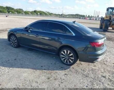 Сірий Ауді А4, об'ємом двигуна 2 л та пробігом 32 тис. км за 8000 $, фото 2 на Automoto.ua
