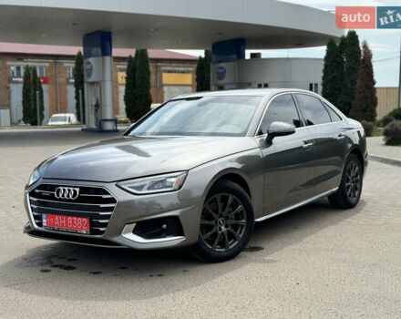 Сірий Ауді А4, об'ємом двигуна 2 л та пробігом 52 тис. км за 23200 $, фото 2 на Automoto.ua