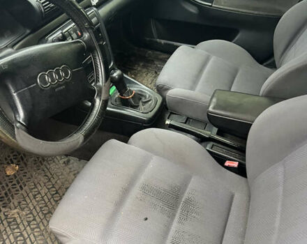 Серый Ауди А4, объемом двигателя 1.9 л и пробегом 500 тыс. км за 1300 $, фото 1 на Automoto.ua