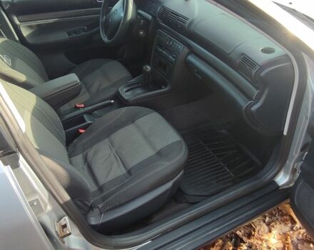 Сірий Ауді А4, об'ємом двигуна 1.8 л та пробігом 400 тис. км за 2500 $, фото 8 на Automoto.ua