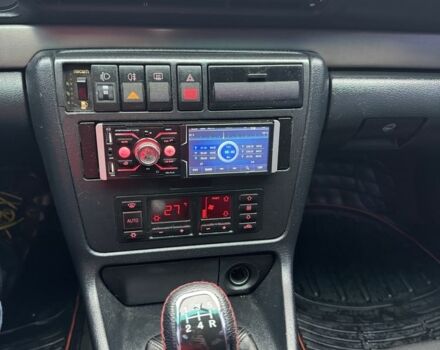 Серый Ауди А4, объемом двигателя 1.8 л и пробегом 320 тыс. км за 2950 $, фото 19 на Automoto.ua