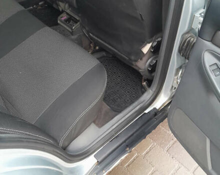 Серый Ауди А4, объемом двигателя 1.8 л и пробегом 411 тыс. км за 2600 $, фото 4 на Automoto.ua