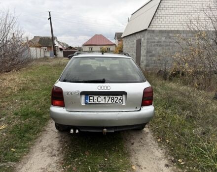 Сірий Ауді А4, об'ємом двигуна 2.5 л та пробігом 390 тис. км за 1350 $, фото 3 на Automoto.ua