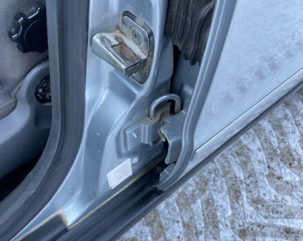 Серый Ауди А4, объемом двигателя 1.8 л и пробегом 411 тыс. км за 3200 $, фото 9 на Automoto.ua