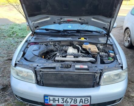 Серый Ауди А4, объемом двигателя 2.5 л и пробегом 474 тыс. км за 3650 $, фото 4 на Automoto.ua