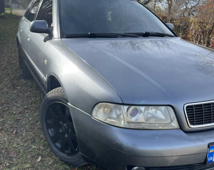 Серый Ауди А4, объемом двигателя 1.8 л и пробегом 328 тыс. км за 3800 $, фото 2 на Automoto.ua