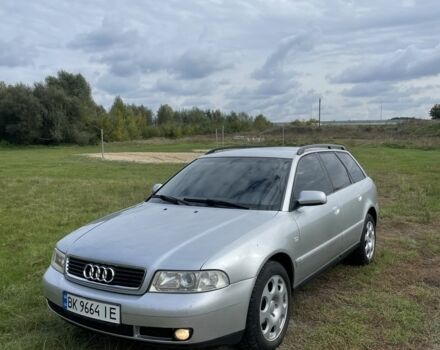 Серый Ауди А4, объемом двигателя 1.6 л и пробегом 376 тыс. км за 3900 $, фото 1 на Automoto.ua