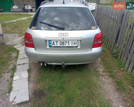 Серый Ауди А4, объемом двигателя 2.5 л и пробегом 406 тыс. км за 3650 $, фото 5 на Automoto.ua