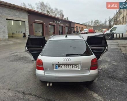Сірий Ауді А4, об'ємом двигуна 2.5 л та пробігом 391 тис. км за 4100 $, фото 4 на Automoto.ua