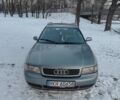 Сірий Ауді А4, об'ємом двигуна 1.9 л та пробігом 268 тис. км за 2015 $, фото 4 на Automoto.ua