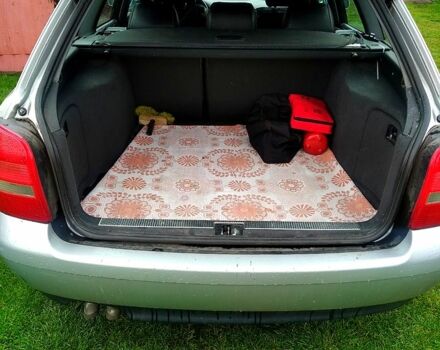 Серый Ауди А4, объемом двигателя 1.9 л и пробегом 25 тыс. км за 4000 $, фото 8 на Automoto.ua