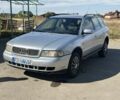 Серый Ауди А4, объемом двигателя 2.5 л и пробегом 300 тыс. км за 1850 $, фото 1 на Automoto.ua