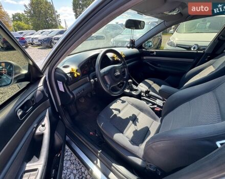Сірий Ауді А4, об'ємом двигуна 1.6 л та пробігом 345 тис. км за 4200 $, фото 4 на Automoto.ua