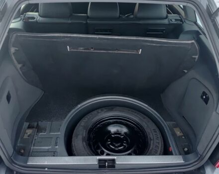 Сірий Ауді А4, об'ємом двигуна 1.9 л та пробігом 268 тис. км за 2015 $, фото 11 на Automoto.ua