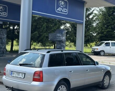 Сірий Ауді А4, об'ємом двигуна 1.9 л та пробігом 330 тис. км за 3400 $, фото 5 на Automoto.ua