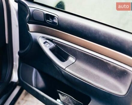 Ауді А4 2001 у Львові на Automoto.ua Сірий Ауді А4, об'ємом двигуна 1.9 л та пробігом 457 тис. км за 3750 $, фото 9 на Automoto.ua