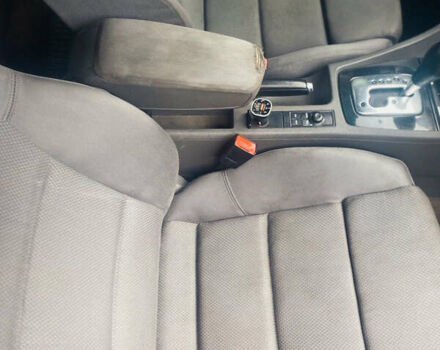 Серый Ауди А4, объемом двигателя 2.5 л и пробегом 378 тыс. км за 4950 $, фото 3 на Automoto.ua