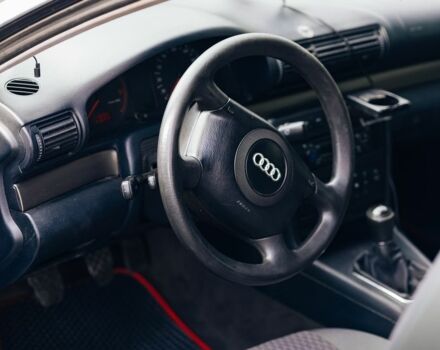 Ауді А4 2001 у Львові на Automoto.ua Сірий Ауді А4, об'ємом двигуна 1.9 л та пробігом 457 тис. км за 3750 $, фото 6 на Automoto.ua